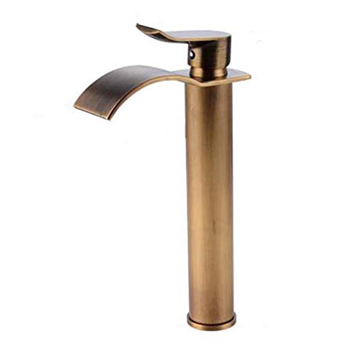 Robinet de lavabo au-dessus du bassin de comptoir pour rénovation vintage