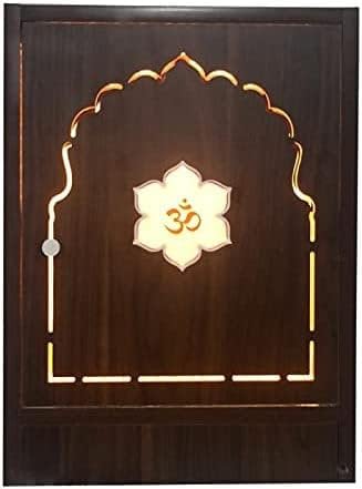 Mandir de madera con luces LED y puertas elegantes para pooja 2