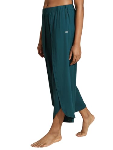 Image of Silvertraq Women's Padded Moto Crop Tee