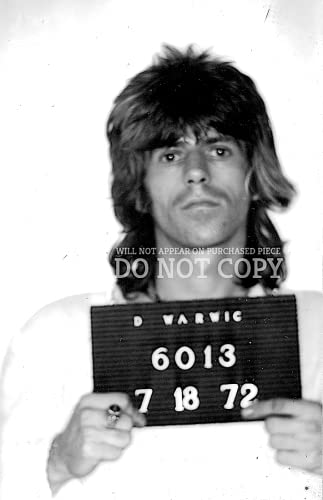 Mugshot Keith Richards 1972 déco vintage Rolling Stones salon esthétique rock n roll