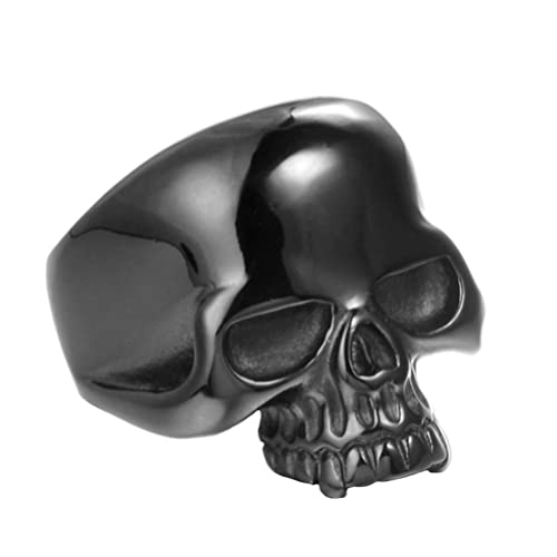 Must See: Essential Black Skull Ring Selections
