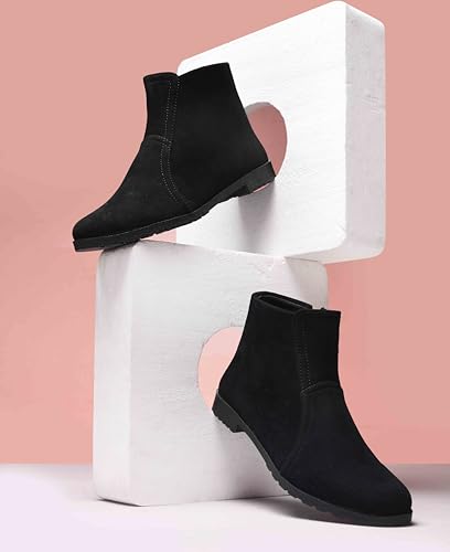 Image of JM LOOKS Fashionable Women's Platform Heel Boots with Side Chain | Trendy and Comfortable