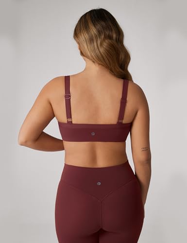 Image of UNISSU Hugcurve Adjustable Sports Bra Square Neck Wireless Padded Yoga Workout Tops