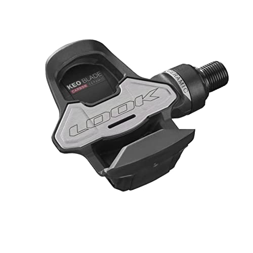 LAMINA IN CARBONIO LEGGERA, POTENTE E AERODINAMICA: frutto dell’innovazione LOOK Cycle, la lamina in carbonio KEO Blade è studiata per la performance e la competizione. Il sistema “lamina-leva” è più leggero del 20% rispetto a un sistema standard “molla-leva”. Il suo design aerodinamico si adatta al corpo del pedale, per garantire la massima fluidità. La tecnologia Blade rivoluziona la sensazione di aggancio - sgancio e garantisce una presa più salda e sicura.