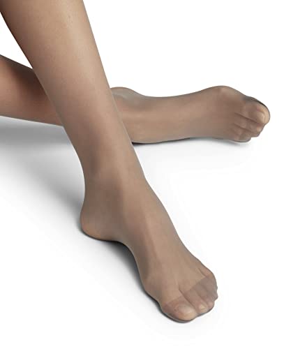Image of FALKE Women's Matt Deluxe 20 Denier Sheer Tights