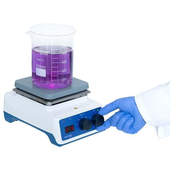 Cole-Parmer Undergrad Digital Stirring Hot Plate, 15 x 15 cm, Ceramic: 230V