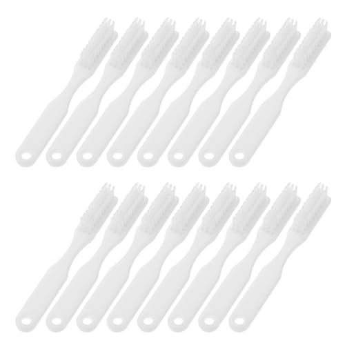 Brosse à dents à poils souples et manche court pour un nettoyage dentaire profond