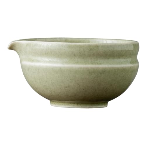 Jiswhisker 抹茶碗 茶道具 お茶碗 滑らかなセラミック製 片口デザイン おしゃれ 便利 茶器 たっぷり入る 450ml容量 14cmx7cm 手作り感のある風合い 多用途 茶道 飲食店 カフェに適用 お茶会 初心者練習用 ギフト, 抹茶グリーン