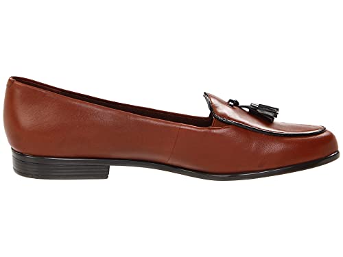 Image of Trotters Women's Leana Loafer Flat