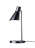 Dyberg Larsen ist ein dänisches Unternehmen, das eine Vielzahl moderner Lampen für drinnen und draußen entwirft. Die Produkte werden zu günstigen Preisen ohne Kompromisse bei der Qualität angeboten.
