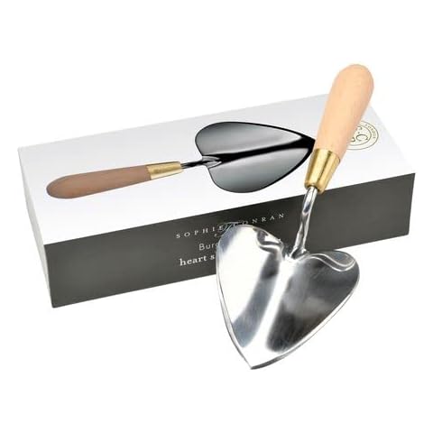 Sophie Conran Heart Shaped Trowel - FSC 100% (Gift Boxed) Cover
