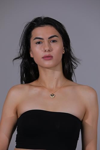 Personalized Angel Wings Name Necklace for Her, Custom Romantic Jewelry Gift for Girlfriend or Wife, Elegant Wing Pendant with Name, Unique Love Keepsake for Anniversary or Valentine’s Day4