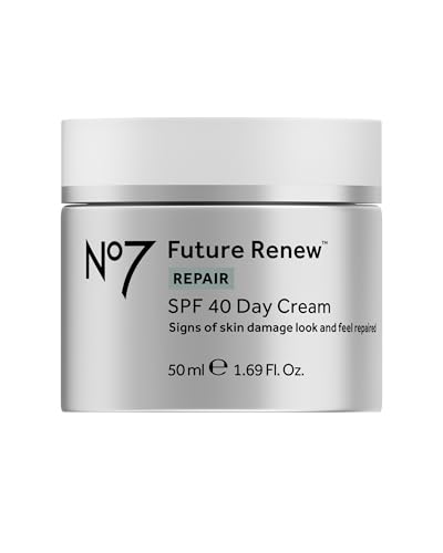 No7 Future Renew Repair Crema de Día para Mujer con SPF 40 y Tecnología de Péptidos Pepticology - Hidratante con Alta Protección UV y ayuda a reducir los signos visibles del daño cutáneo, 50 ml