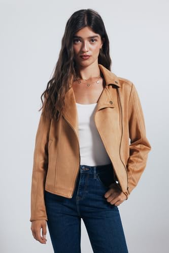 Chaqueta motera para mujer ideal para looks urbanos de entretiempo en antelina 3