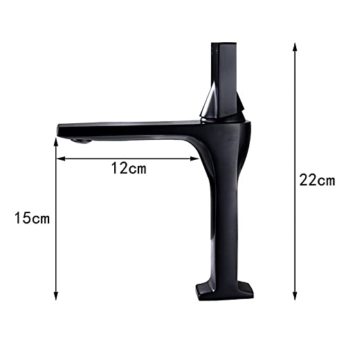 Robinet de lavabo rétro en laiton pour une salle de bain chic