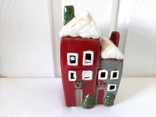 Portavelas con diseño de casa de Navidad, Decoracion Navidad, color rojo y gris Village Pottery