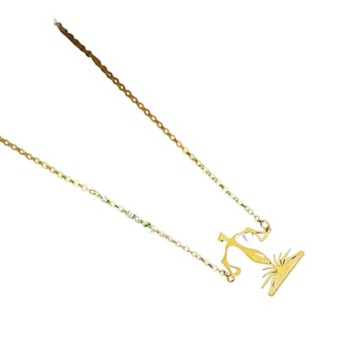 Collier déesse de la justice un bijou tendance pour affirmer votre style au quotidien