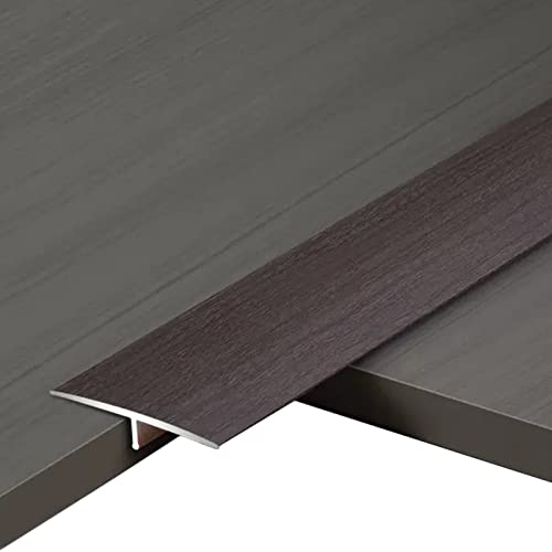 Barre de transition plate effet grain de bois pour un sol harmonieux