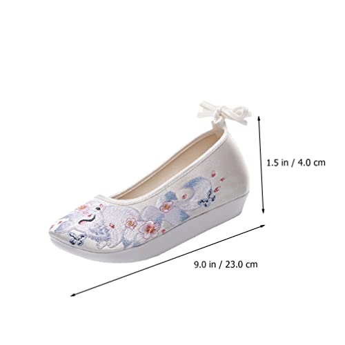 1 Pair Chinese Style Silk Shoes Hanfu Embroidered Shoes Women Ethnic Style Wedge Heel Hanfu Cloth Footwear (White 36)2