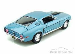 Maisto 1:18 Metallic Blue Ford Mustang GT Cobra Jet miniatura 4