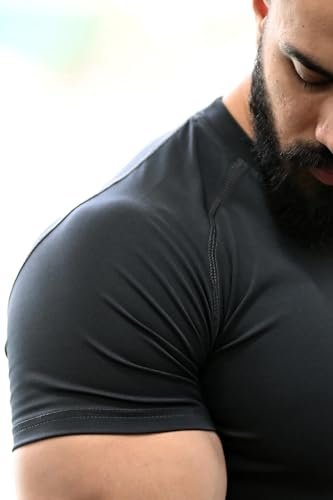 Image of Round Neck Half Sleeves Gym Workout Solid Sports and Gym T-Shirt for Men