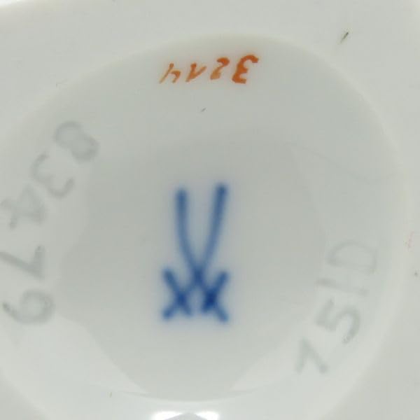 マイセン 手びねり 干支シリーズ ヘビ 蛇 ペーターシュトラング（訳有） マイセン 手びねり 干支シリーズ ヘビ 蛇 ペーターシュトラング（訳有）