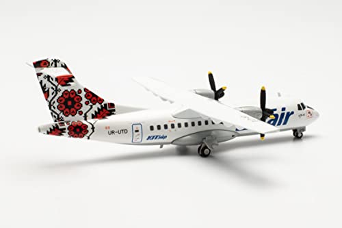 herpa airplane model UTair-Ukraine ATR-42-300 UR-UTD, scale 1:200, aircraft model for diorama model building - Image 3