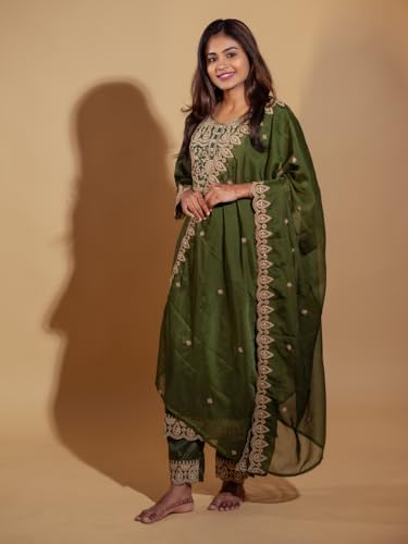 Image of VredeVogel Women's Silk Blend Embroidered Kurta with Pant & Silk Chiffon Dupatta Set