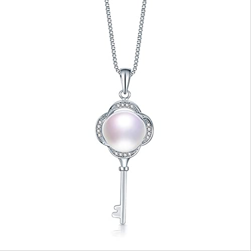 Collier clé en zircon contre le teint terne : perles d'eau douce éclatantes
