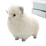 Conception réaliste : la forme d'agneau réaliste avec des caractéristiques faciales détaillées, un corps arrondi et des tons de couleurs naturels crée un charmant accent décoratif qui se mélange facilement avec des intérieurs modernes ou confortables, rehaussant les étagères, les lits, les canapés ou les rebords de fenêtre tout en attirant les adultes et les qui aiment la décoration sur le thème des animaux.