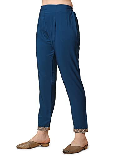Image of NAINVISH Women's Geometric Straight Rayon Blend V-Neck Co-ord Set (SD861)