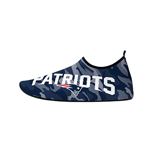 Image of FOCO Men's NCAA & NFL Team Camo Water Shoe