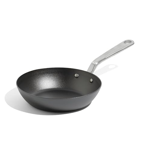 Made In Cookware - Seasoned 8' Blue Carbon Steel Frying Pan - (Like Cast Iron, but Better) - Professional Cookware - Crafted in Sweden - Induction Compatible