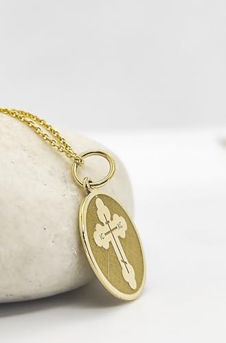 Colgante de cruz delicado en plata para estilismo diario y eventos religiosos 3
