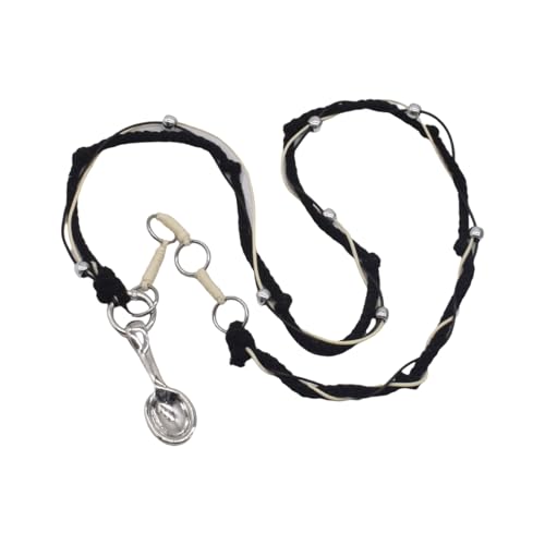 Collier pendant la chaîne de claviculaire vintage pour sublimer un cou dégagé