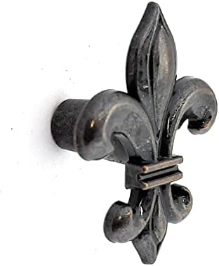 blue kitchen cabinet pulls