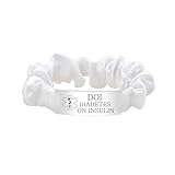 Packaging : Chaque bracelet est soigneusement emballé dans une boîte en plastique et un sac en velours, garantissant une protection lors du stockage et du transport. Le sac en velours aide à prévenir les rayures et ajoute une touche de sophistication, tandis que la boîte en plastique maintient le bracelet en parfait état jusqu'à son utilisation.
