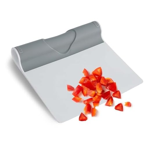 DANDY ScooperDuper - Multi-Purpose Folding Food Mover, Bench Scraper, Dough Scraper, Food Scraper Tool, User-Friendly Kitchen Gadget for Cutting Board and Chef’s Knife