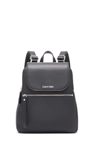 Calvin Klein Mochila Reyna Novelty Key Item Flap, Hampton Pebble preto/prata, One Size