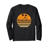 Retro-Stil Madeira Beach T-Shirt mit einem mehrfarbigen Sonnenuntergang/Sonnenaufgang. Perfekt zum Faulenzen an Strandstränden, zum Schlucken an kühlen Getränken, Angeln, Surfen, Bootfahren oder einfach nur für den täglichen Madeira-Strandbekleidung.