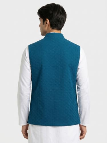 Image of Men Regular Fit Reversible: Soild, Embroidery Pattern Pure Cotton Mandarin Collar Sleeveless Festive Bundi