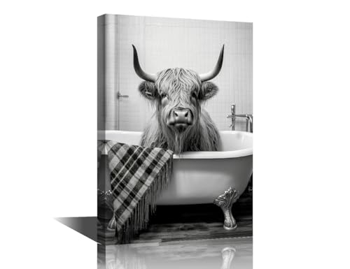 Décoration murale salon vache des Highlands dans sa baignoire pour une ambiance cosy
