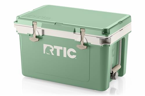 RTIC Ultra-Light 32 Quart Hard Cooler – Insulated Portable Ice Chest for Camping, Beach & Fishing