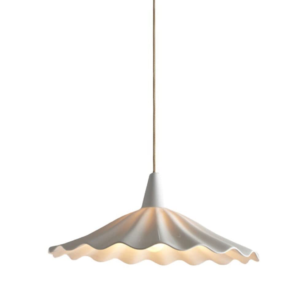Luminaire suspendu porcelaine blanche poésie lumineuse et esprit vintage pour maison