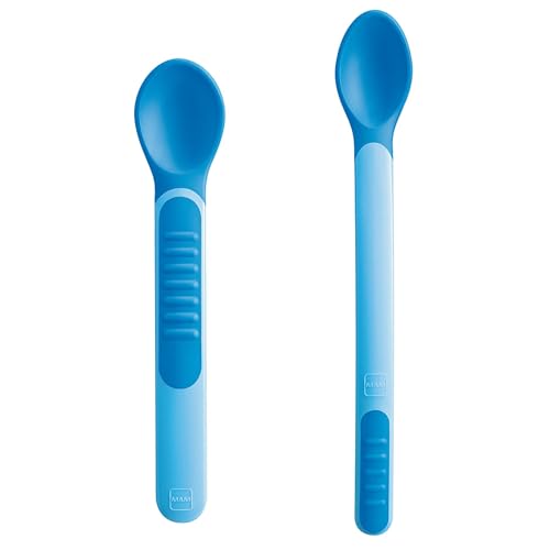 MAM | Couverts d'apprentissage 6+ mois (coloris aléatoire) – Ensemble de 2 cuillères avec étui de transport – Première cuillère bébé souple et...
