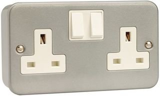 MC 2-GANG D/P 13A SWITCHED SOCKET CL036 By CLICK