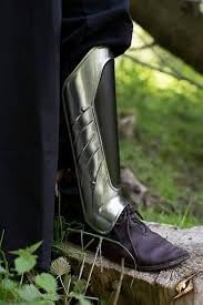 Black Ice Medieval Warrior Armor Set – Silver Bracers & Greaves for Arm and Leg Protection Coustume
