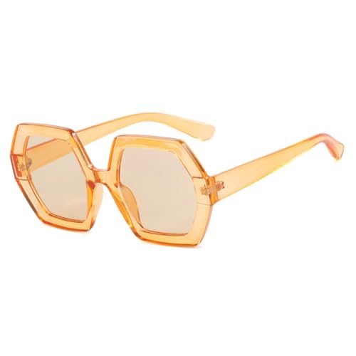 Lunettes de soleil polygonales contre l'éblouissement sur la route en voyage
