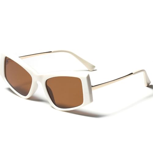 Lunettes de soleil œil de chat vintage pour sublimer vos looks de voyage