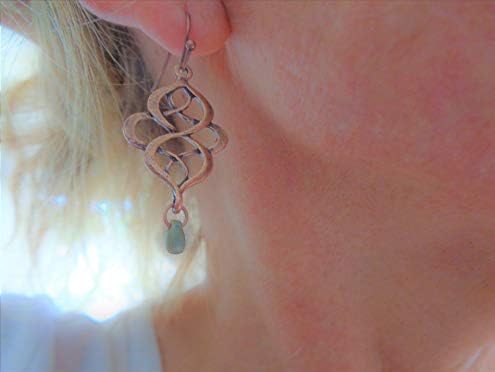 ✿ NOEUD CELTIQUE EN CUIVRE ET CROCHET EN PERLE DE VERRE MAT JAPONAIS ✿ belles boucles d'oreilles romantiques en cuivre